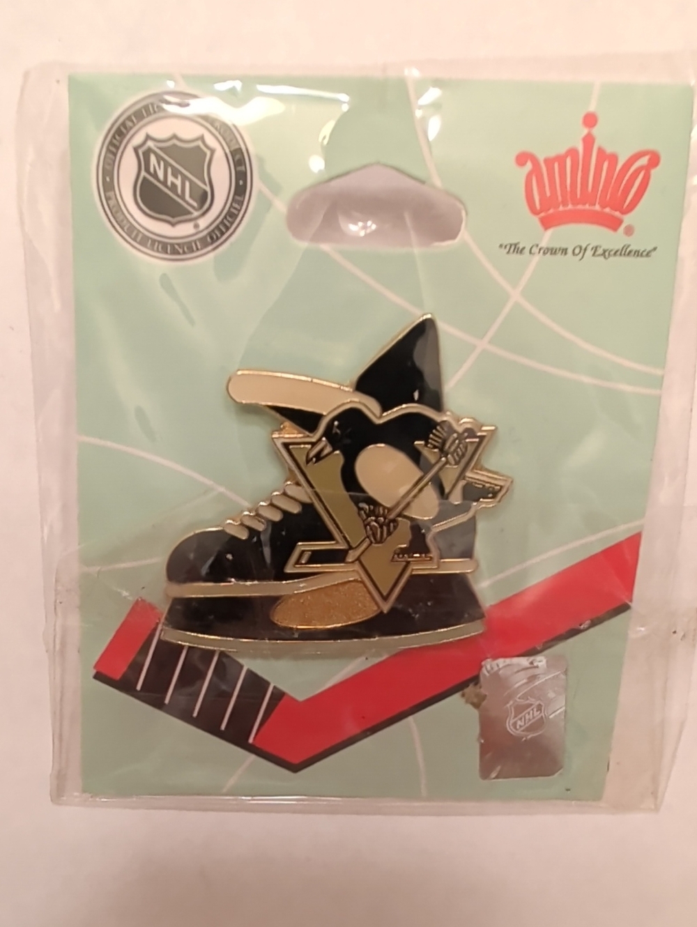 Aminco Black & Gold Pittsburgh Penguins Enamel Pin